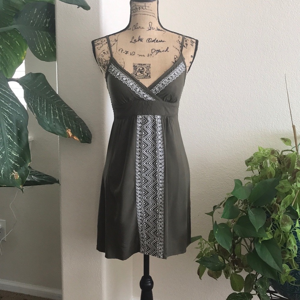 NWOT APT 9